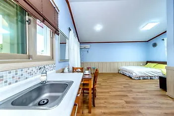Kings Garden Pension 済州市 ホテル